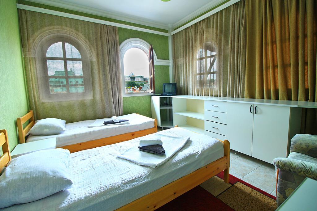 Babilina Hotel Tbilisi Buitenkant foto