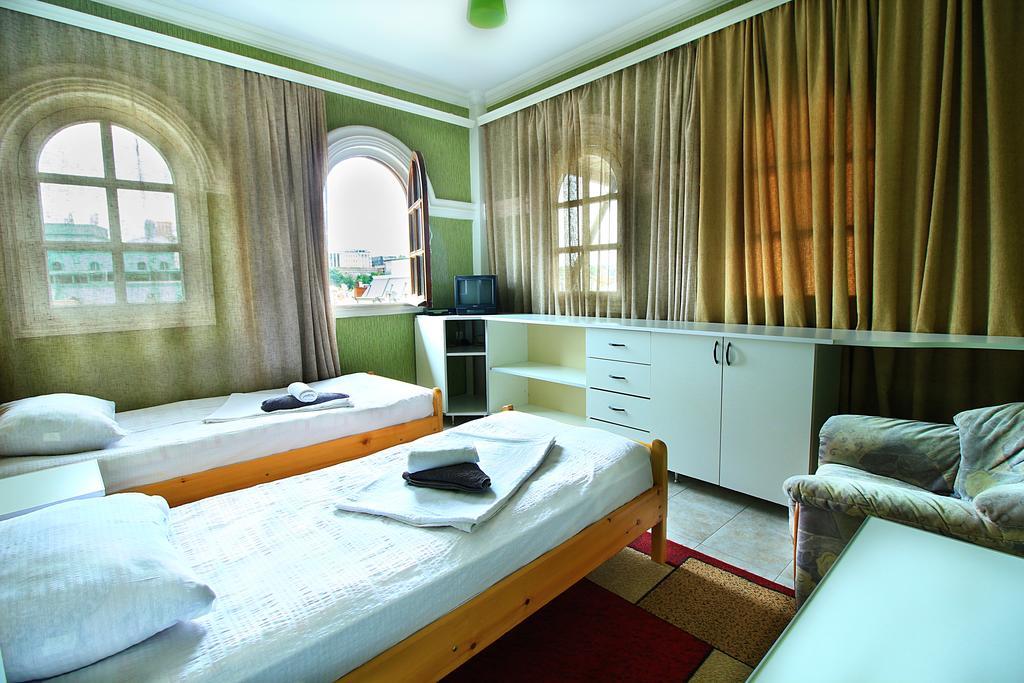 Babilina Hotel Tbilisi Buitenkant foto