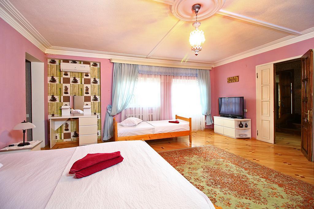 Babilina Hotel Tbilisi Buitenkant foto