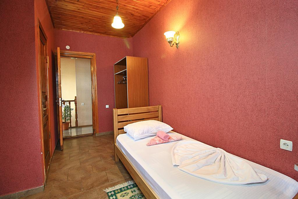 Babilina Hotel Tbilisi Buitenkant foto
