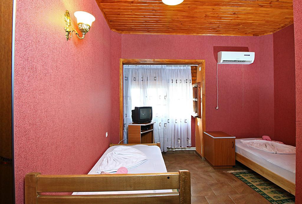 Babilina Hotel Tbilisi Buitenkant foto