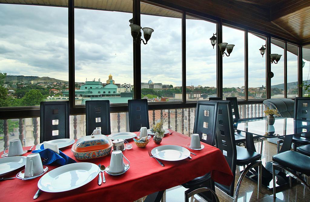 Babilina Hotel Tbilisi Buitenkant foto