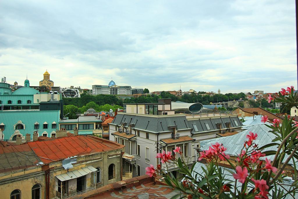 Babilina Hotel Tbilisi Buitenkant foto