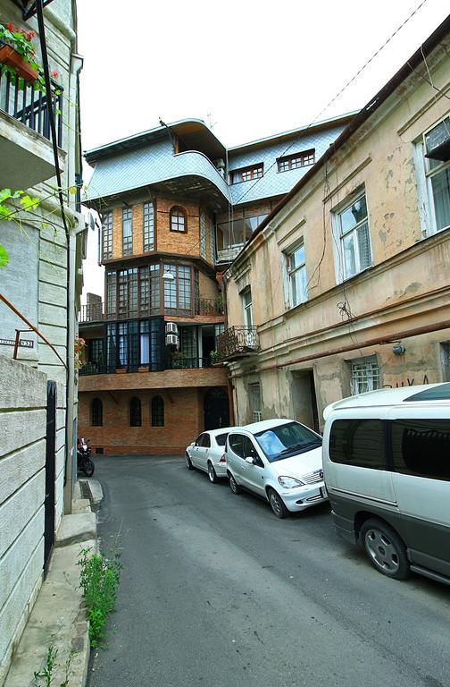 Babilina Hotel Tbilisi Buitenkant foto